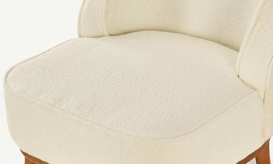 Madura Armchair – view 4