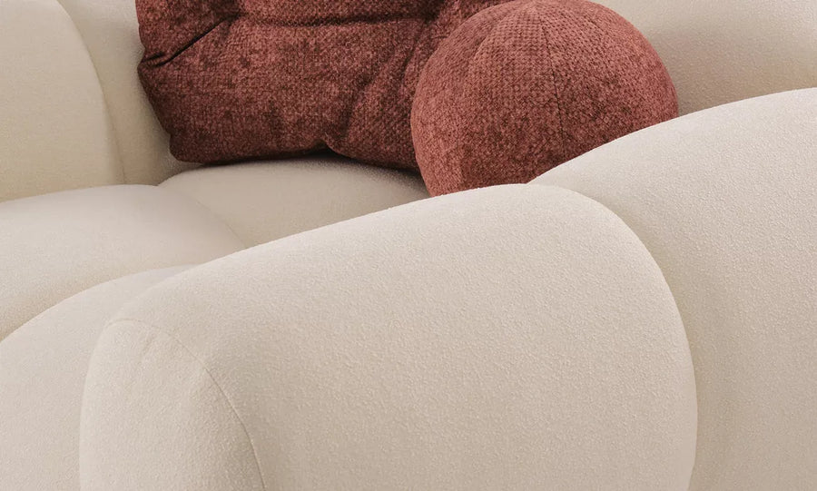 Fluffy Armchair – view 4